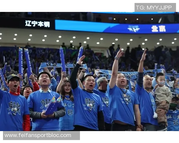 追梦回应球迷争执称对方辱骂我女人即将迎来第五个孩子的喜悦