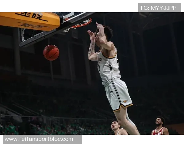 加尔扎强调快节奏与专注并重打造聪明拼抢积极的篮球风格