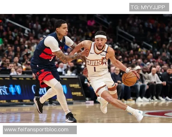 布克末节发力砍下25分助球队逆转胜利展现超强个人能力